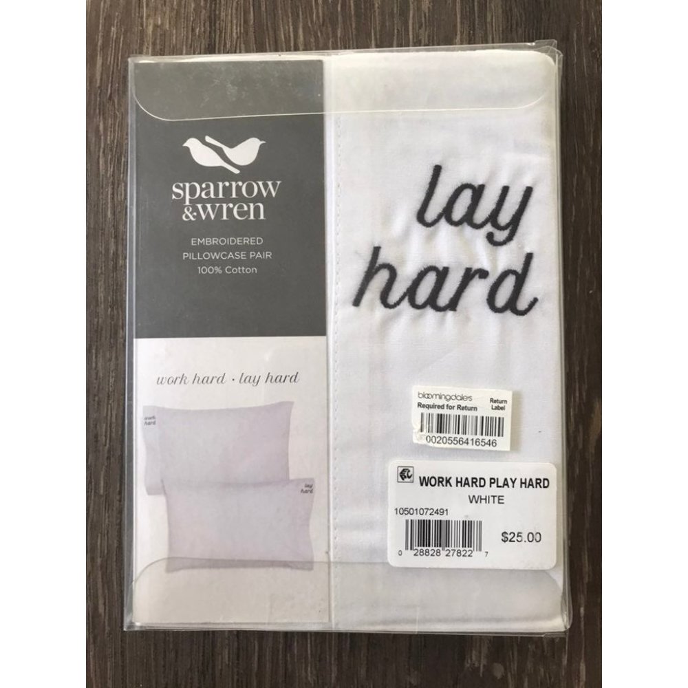 NWT Bloomingdale's Sparrow and Wren Pillowcases